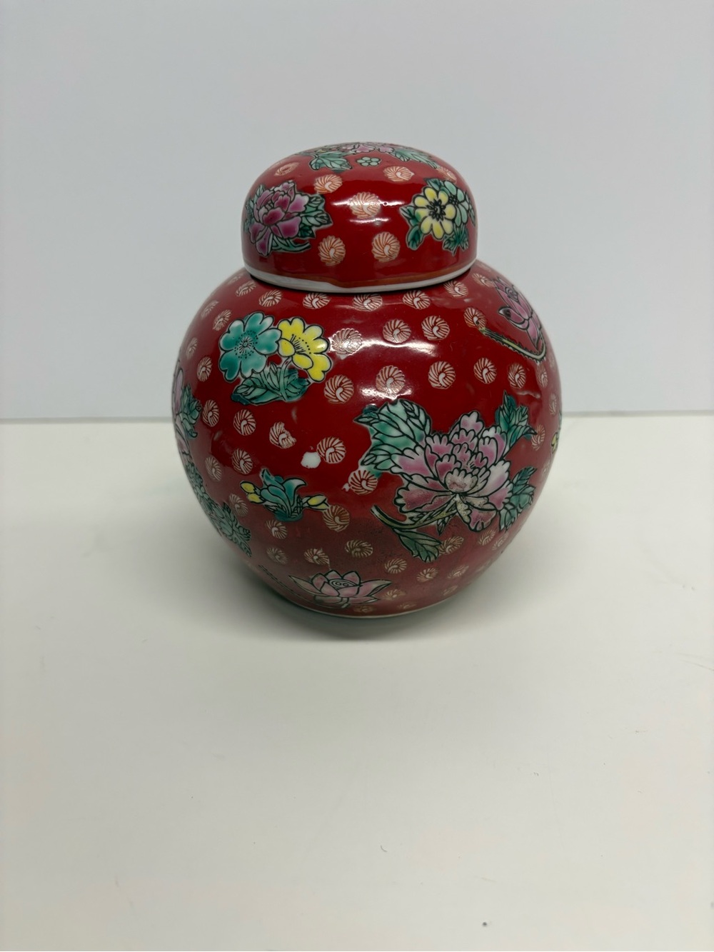 Vintage Chinese Red Famille Rose Enameled Ceramic Ginger Jar With Lid